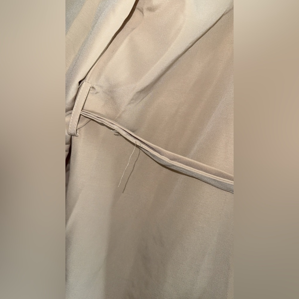 PrettyLittleThing Beige Trench Coat (NWT) - Picture 6 of 6